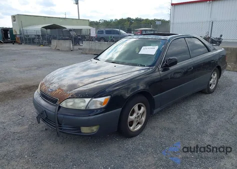 1997 Lexus Es 300 z USA, uszkodzony, nr VIN JT8BF22G0V5002269